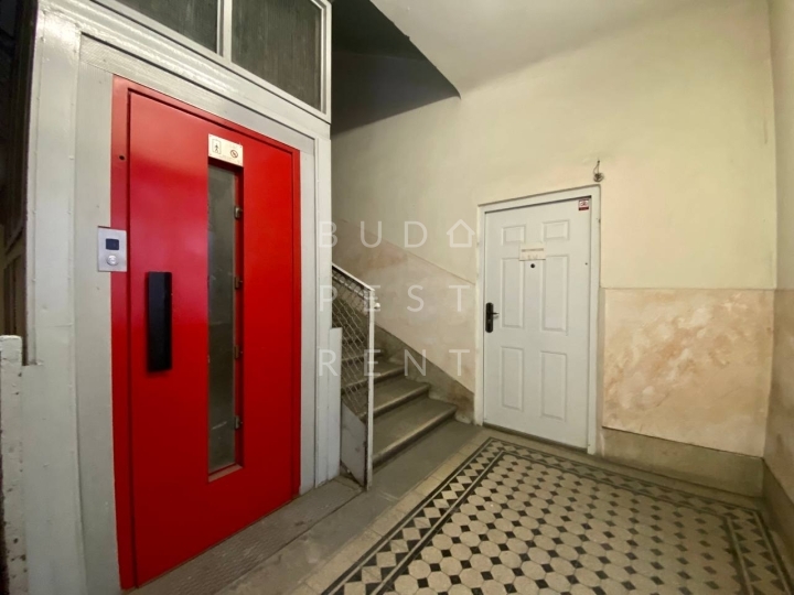1052 Budapest, Károly körút